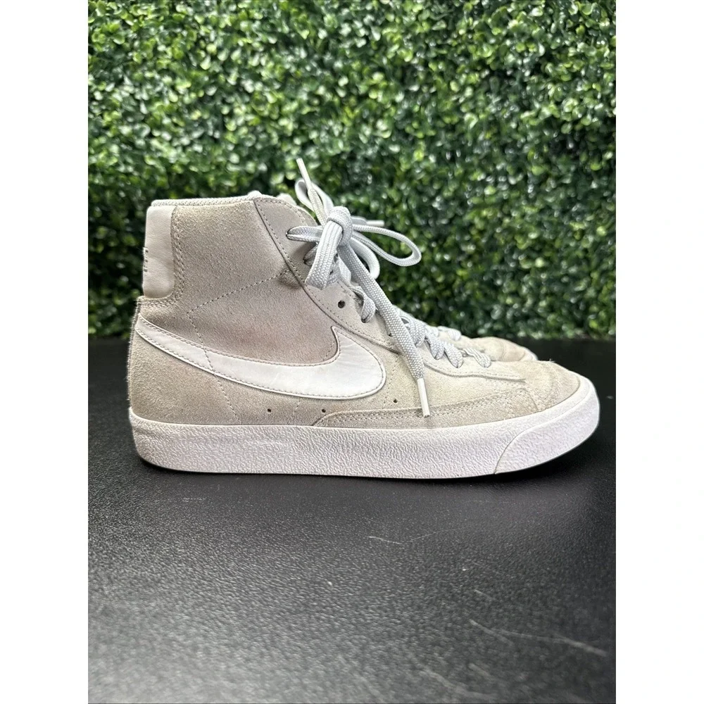 Nike Blazer Mid '77 Next Nature sneakers Kids Size 5y Light Gray Suede Shoes